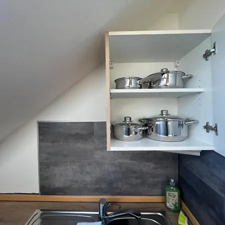 Tiny Studiowohnung Bahnhofstrasse 20 *