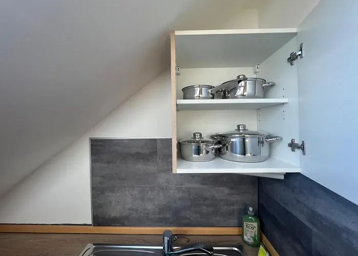 Tiny Studiowohnung Bahnhofstrasse 20 *